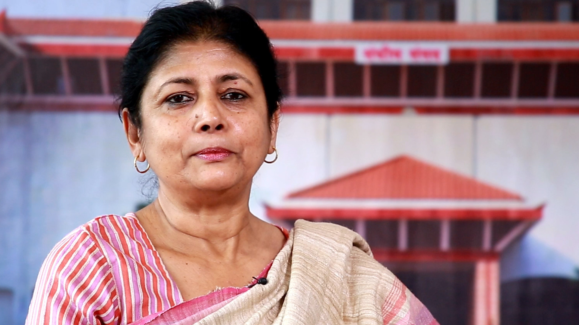 जसपाले सांसदबाट हटाएपछि लहान फर्केर तरकारी फलाउँदैछिन् सरिता गिरी